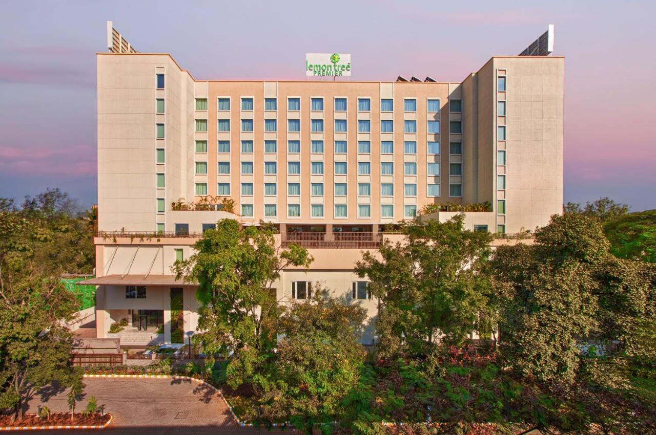 Lemon Tree Premier City Center Пуна Экстерьер фото