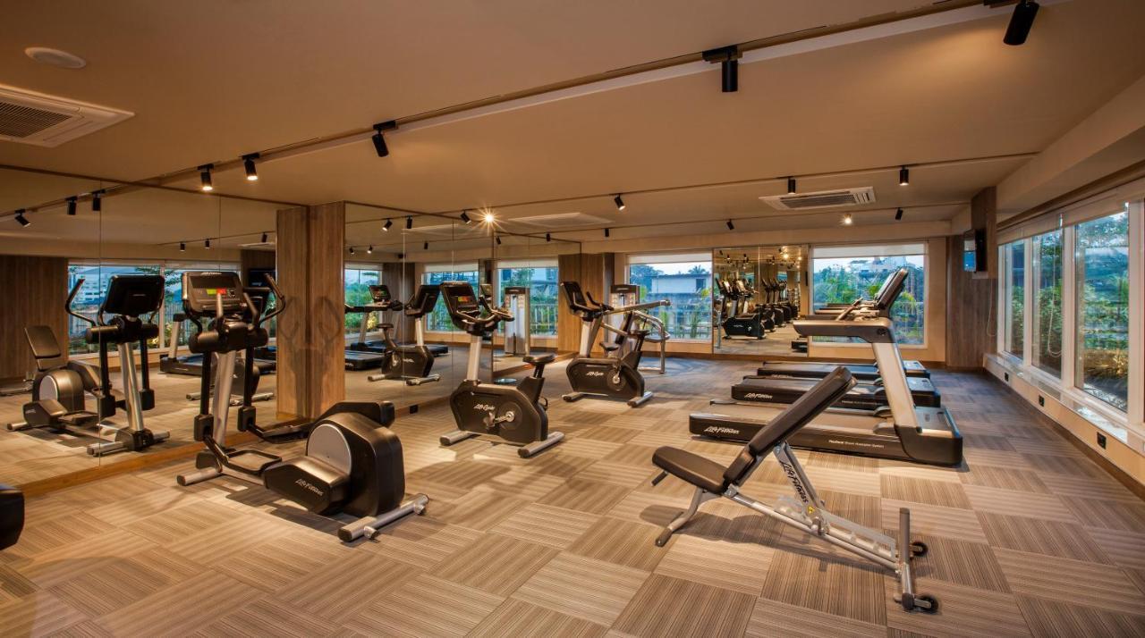 Lemon Tree Premier City Center Пуна Экстерьер фото